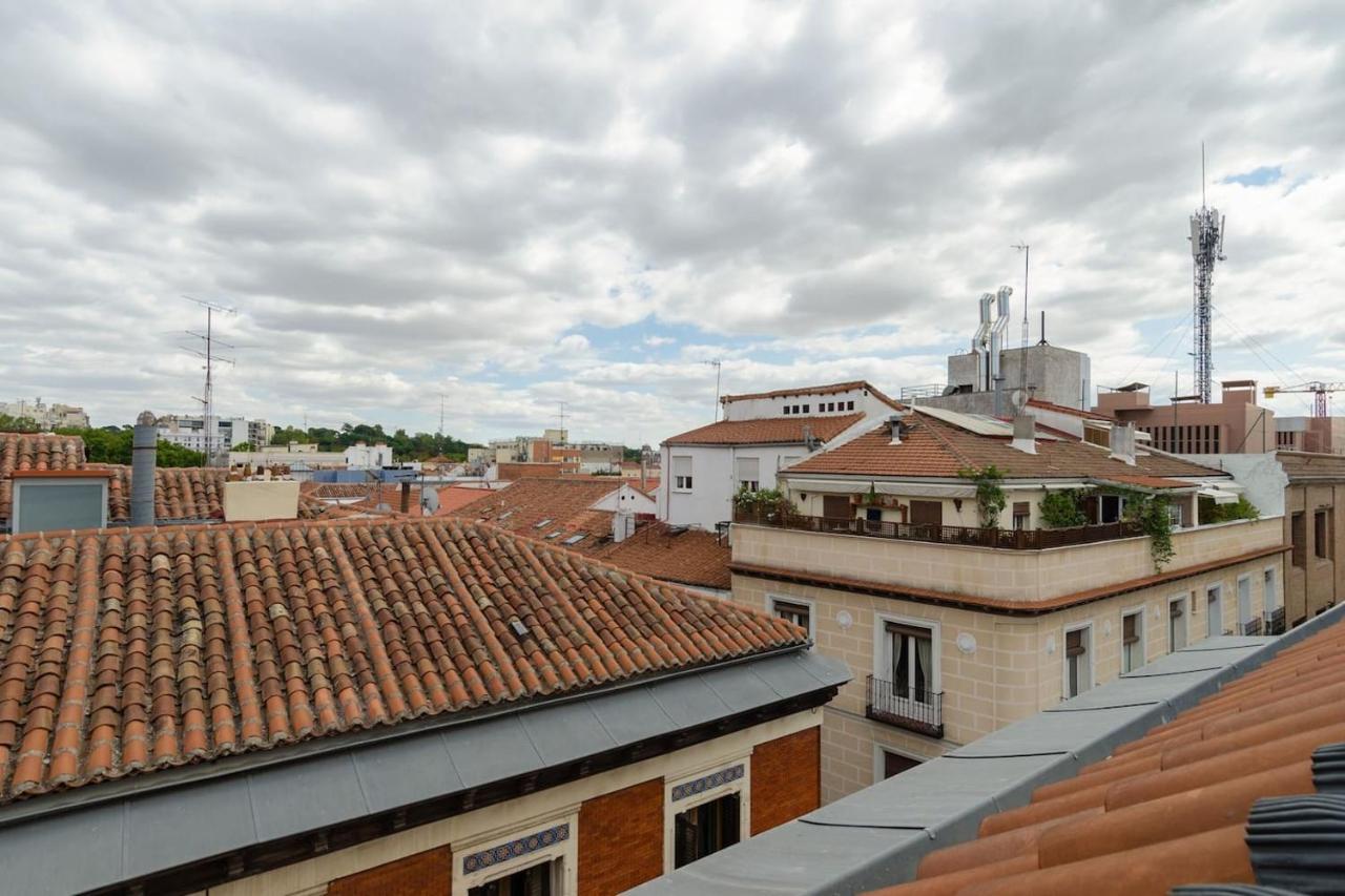 Precioso Atico Con Terraza En El Centro De Madrid Amazing Penthouse In Madrid Center Lägenhet Exteriör bild